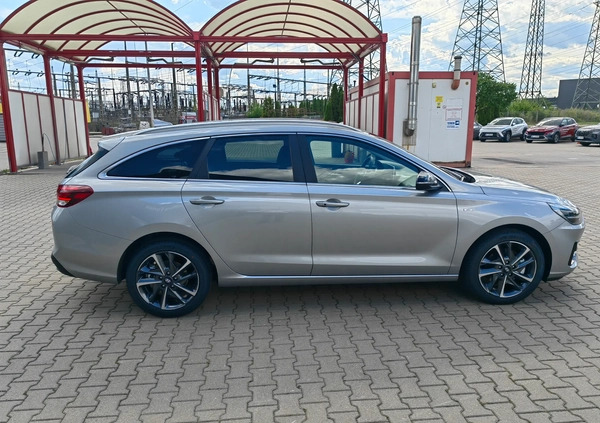 Hyundai I30 cena 119900 przebieg: 10, rok produkcji 2023 z Radlin małe 326